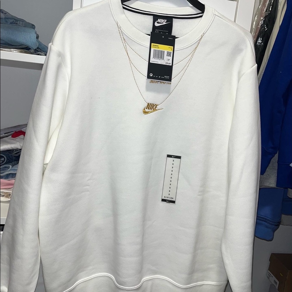 COPY - Nike sweater